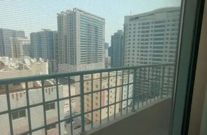 شقة - 2 غرف نوم - 2 حمامات للايجار في أواسيس تاور ٣ - الراشدية 1 - الراشدية - عجمان