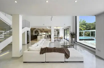 Villa - 4 Bedrooms - 5 Bathrooms for rent in Entertainment Foyer - Mediterranean Clusters - Jumeirah Islands - Dubai