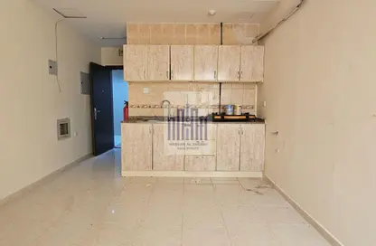 Apartment - Studio - 1 Bathroom for rent in Fire Station Road - Muwaileh - Sharjah