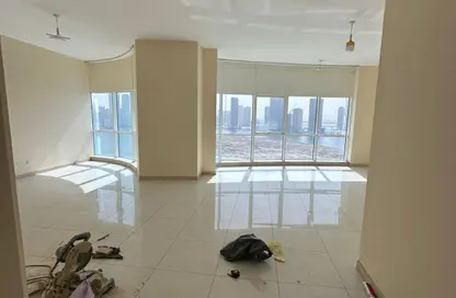 Apartment - 3 Bedrooms - 4 Bathrooms for rent in Al Khan Lagoon - Al Khan - Sharjah