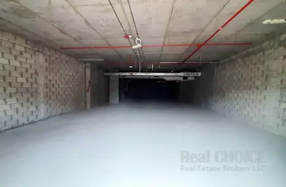 Shop - Studio for rent in Masaken Al Muteena 02 - Al Muteena - Deira - Dubai