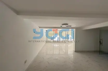 Office Space - Studio for rent in Al Karama - Dubai