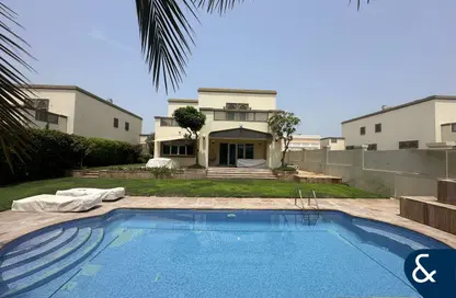 Villa - 4 Bedrooms - 4 Bathrooms for rent in Regional - Jumeirah Park - Dubai