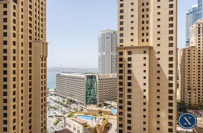 Apartment - 2 Bedrooms - 3 Bathrooms for sale in Rimal 1 - Rimal - Jumeirah Beach Residence - Dubai