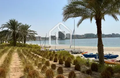 Villa - 5 Bedrooms - 6 Bathrooms for sale in Al Zeina - Al Raha Beach - Abu Dhabi