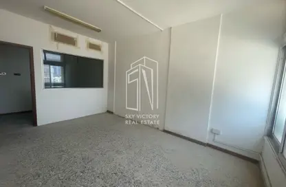 Office Space - Studio - 1 Bathroom for rent in Al Najda Street - Abu Dhabi