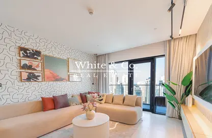 Living Room image for: Apartment - 3 Bedrooms - 4 Bathrooms for rent in Vida Residences Dubai Marina - Dubai Marina - Dubai, Image 1