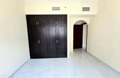 شقة - 2 غرف نوم - 2 حمامات للايجار في بناية مويليح 29 - مويلح - الشارقة