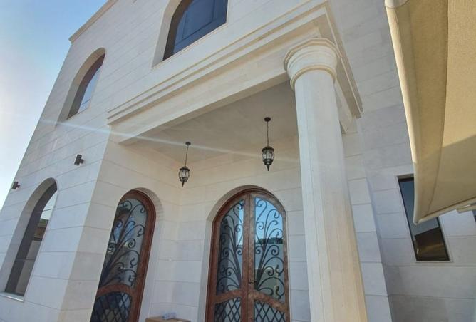 15743384 - Property Image 2