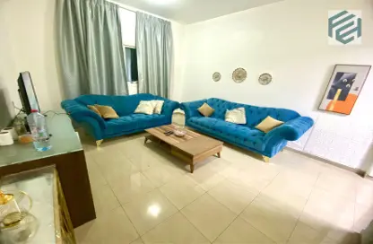 Apartment - 1 Bedroom - 2 Bathrooms for rent in Palm Tower - Al Khan Lagoon - Al Khan - Sharjah