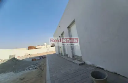 Land - Studio for rent in Al Sajaa - Sharjah