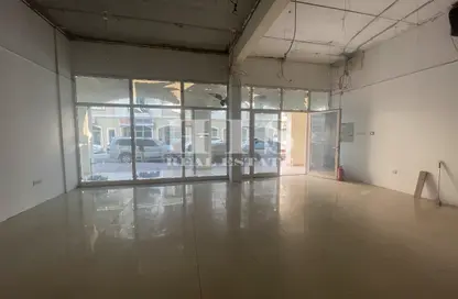 Shop - Studio - 1 Bathroom for rent in L13 - Greece Cluster - International City - Dubai
