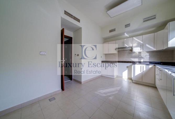 15449001 - Property Image 3