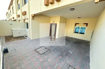 Villa - 3 Bedrooms - 3 Bathrooms for rent in Jumeirah 1 Villas - Jumeirah 1 - Jumeirah - Dubai