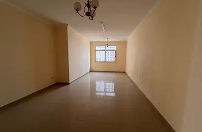 Apartment - 2 Bedrooms - 3 Bathrooms for rent in Al Khan Lagoon - Al Khan - Sharjah