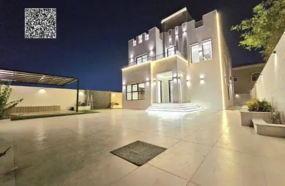 Villa - 5 Bedrooms - 7 Bathrooms for sale in Al Mowaihat 1 - Al Mowaihat - Ajman