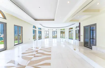 Villa - 5 Bedrooms - 6 Bathrooms for sale in Signature Villas Frond P - Signature Villas - Palm Jumeirah - Dubai
