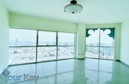 Empty Room image for: Apartment - 3 Bedrooms - 4 Bathrooms for rent in Residential Tower - Al Wahda City Towers - Al Wahda - Abu Dhabi, Image 1