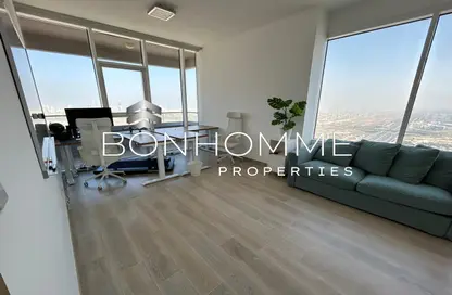 Apartment - 2 Bedrooms - 3 Bathrooms for rent in BLOOM TOWERS A - Bloom Towers - Jumeirah Village Circle - Dubai