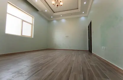 شقة - 1 حمام للايجار في مركز محمد بن زايد - مدينة محمد بن زايد - أبوظبي