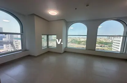 Apartment - 1 Bedroom - 2 Bathrooms for rent in DXB Tower - Sheikh Zayed Road - Dubai