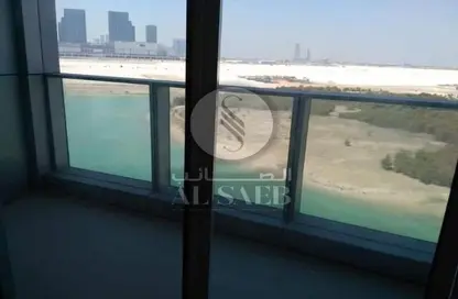 Balcony image for: Apartment - 2 Bedrooms - 2 Bathrooms for sale in Marina Bay by DAMAC - Najmat Abu Dhabi - Al Reem Island - Abu Dhabi, Image 1