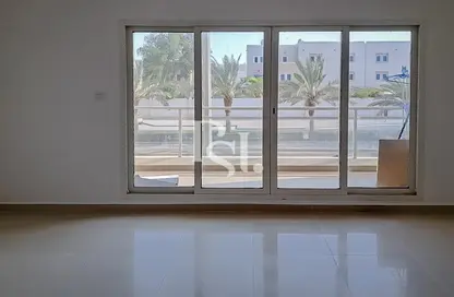 Apartment - 2 Bedrooms - 2 Bathrooms for sale in Tower 12 - Al Reef Downtown - Al Reef - Abu Dhabi