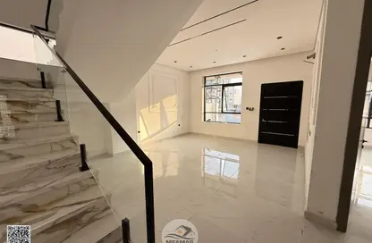Villa - 5 Bedrooms - 7 Bathrooms for sale in Al Yasmeen 1 - Al Yasmeen - Ajman