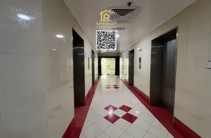 طابق كامل - استوديو - 8 حمامات للايجار في برج النعيمية  2 - أبراج النعيمية - النعيمية - عجمان