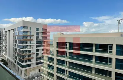 Apartment - 3 Bedrooms - 4 Bathrooms for rent in P2752 - Al Raha Beach - Abu Dhabi