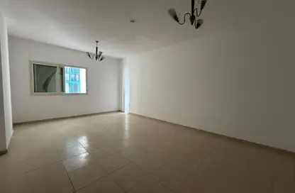 Apartment - 2 Bedrooms - 2 Bathrooms for rent in Al Khan Corniche - Al Khan - Sharjah