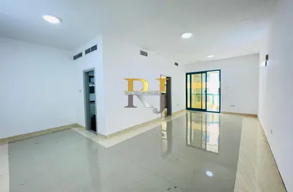 Apartment - Studio - 1 Bathroom for rent in Mankhool Building - Mankhool - Bur Dubai - Dubai