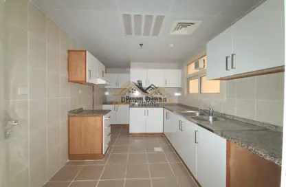 Apartment - 2 Bedrooms - 2 Bathrooms for rent in Muwaileh Commercial - Sharjah