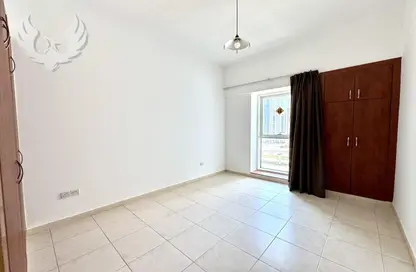 Apartment - 1 Bedroom - 2 Bathrooms for sale in Cascades Tower - Dubai Marina - Dubai