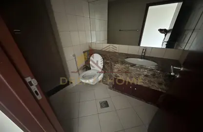 Bathroom image for: Apartment - 3 Bedrooms - 3 Bathrooms for rent in Mankhool - Bur Dubai - Dubai, Image 1