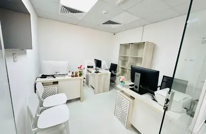 Office Space - Studio - 1 Bathroom for rent in Silver Home Building - Hor Al Anz - Deira - Dubai