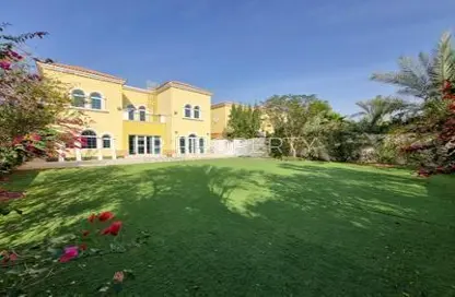 Villa - 3 Bedrooms - 5 Bathrooms for rent in Legacy - Jumeirah Park - Dubai