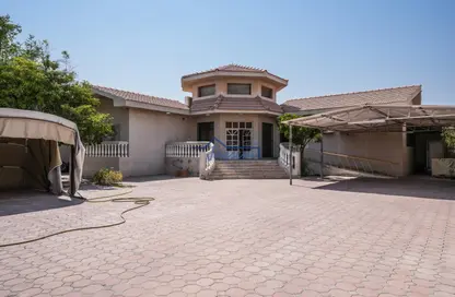 Villa - 5 Bedrooms - 6 Bathrooms for rent in Al Muhaisnah 1 - Al Muhaisnah - Dubai
