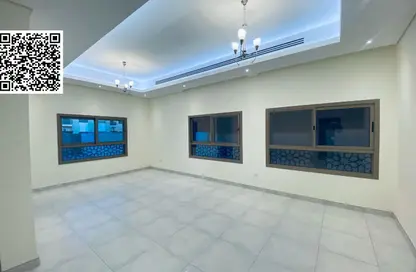 شقة - غرفة نوم - 2 حمامات للايجار في أورينت تاور 1 - أورينت تاور - البستان - عجمان