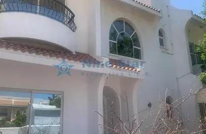 فيلا - 4 غرف نوم - 5 حمامات للايجار في مول الحضيبة - الحضيبة - السطوة - دبي