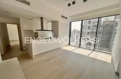 شقة - غرفة نوم - 2 حمامات للبيع في ذا ايست كريست - ديستريكت 17 - قرية الجميرا سركل - دبي شقة - غرفة نوم - 2 حمامات للبيع في ذا ايست كريست - ديستريكت 17 - قرية الجميرا سركل - دبي