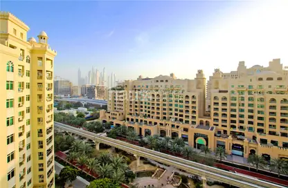 Apartment - 2 Bedrooms - 3 Bathrooms for rent in Al Hallawi - Shoreline Apartments - Palm Jumeirah - Dubai