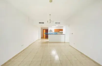 شقة - غرفة نوم - 1 حمام للايجار في سكاي كورتس تاور F - أبراج سكاي كورتس - مجمع دبي ريزيدنس - دبي لاند - دبي