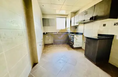 Apartment - 1 Bedroom - 2 Bathrooms for rent in Jumeirah Garden City - Al Satwa - Dubai