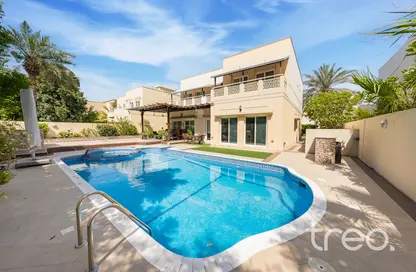 Villa - 4 Bedrooms - 3 Bathrooms for sale in Meadows 9 - Meadows - Dubai