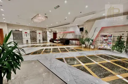 Apartment - 3 Bedrooms - 5 Bathrooms for rent in Metro Building - Al Barsha 1 - Al Barsha - Dubai