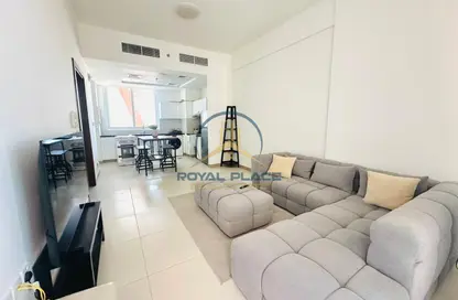 شقة - غرفة نوم - 2 حمامات للايجار في بوابة بن غاطي - الجداف - دبي شقة - غرفة نوم - 2 حمامات للايجار في بوابة بن غاطي - الجداف - دبي