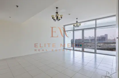 شقة - غرفة نوم - 2 حمامات للبيع في وندسور مانور - الخليج التجاري - دبي