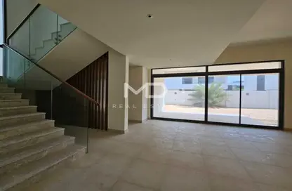 Villa - 5 Bedrooms - 7 Bathrooms for sale in West Yas - Yas Island - Abu Dhabi