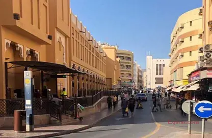 عمارة بالكامل - استوديو للبيع في طريق النخل - ديرة - دبي